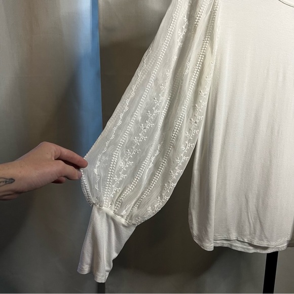 1. State White Long Sleeve Blouse - Picture 3 of 6